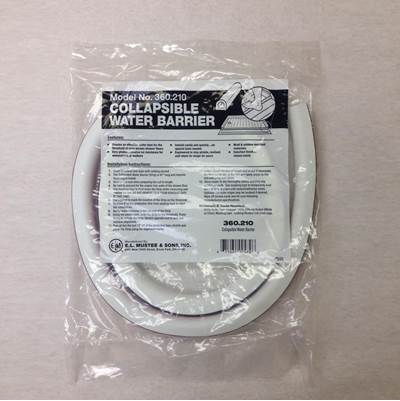 Mustee and Sons Collapsible Water Barrier - 67"