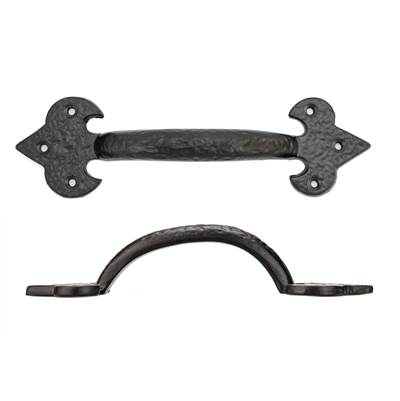 Richelieu America Traditional Forged Iron Pull - 9462 in Matte Black